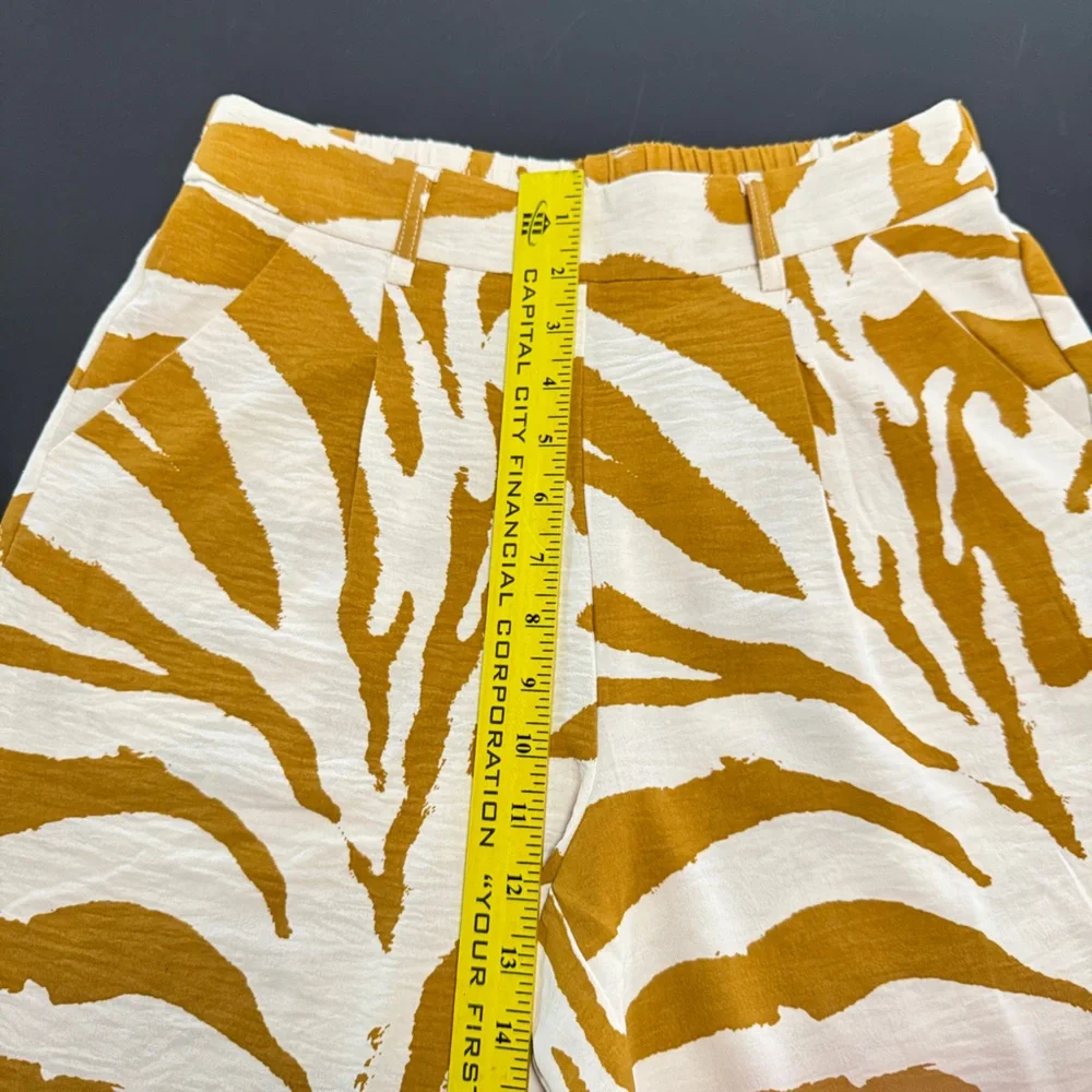 C by One Wide-Leg Animal Print Culotte Crop Pants Cream Brown Tiger Small - Picture 13 of 13